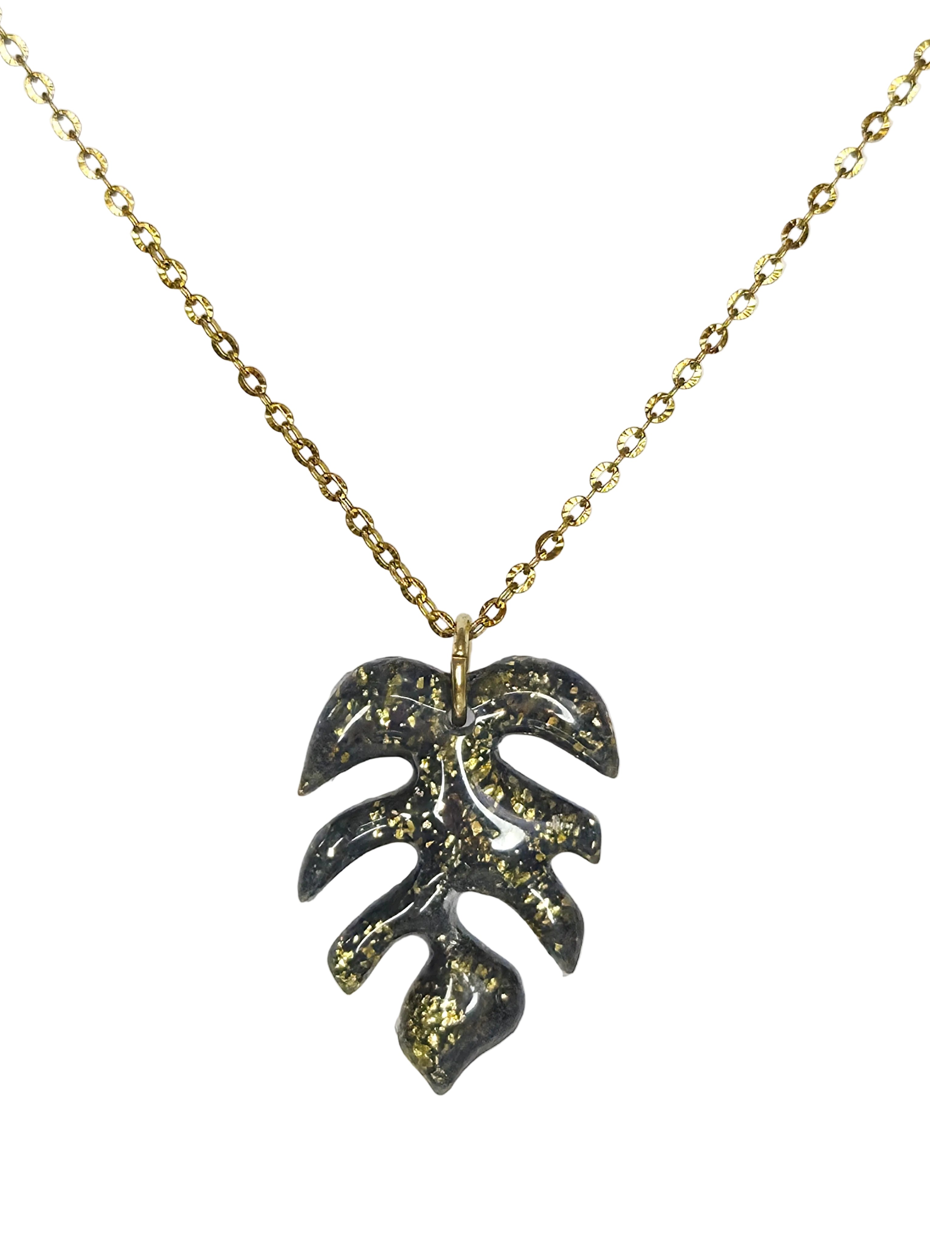 Collier pendentif - feuilles tropicales - noire
